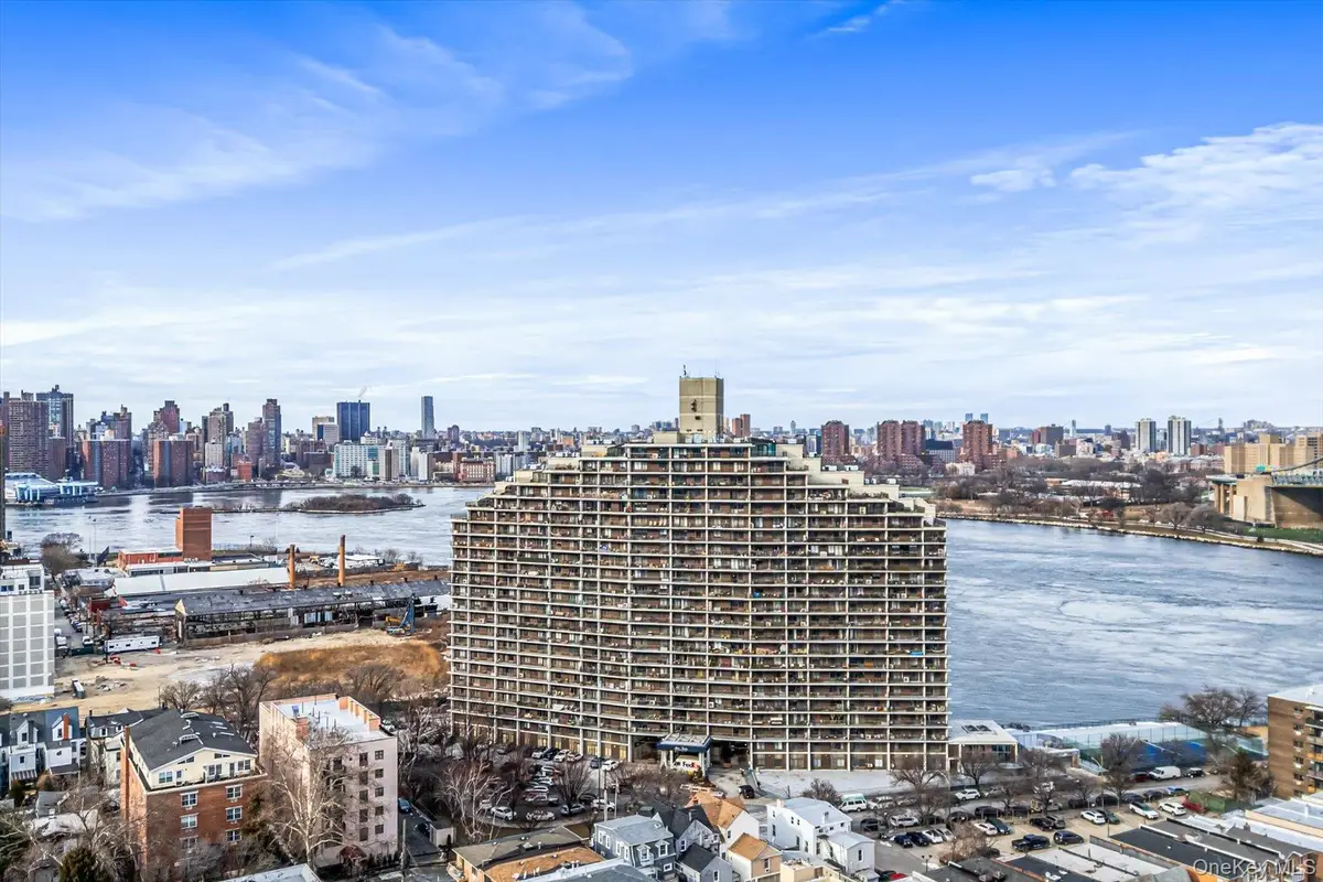 25-40 Shore Boulevard #5E, Astoria, NY 11102 - Image #1