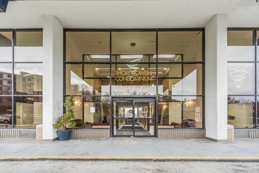 25-40 Shore Boulevard #5E, Astoria, NY 11102 - Image #3