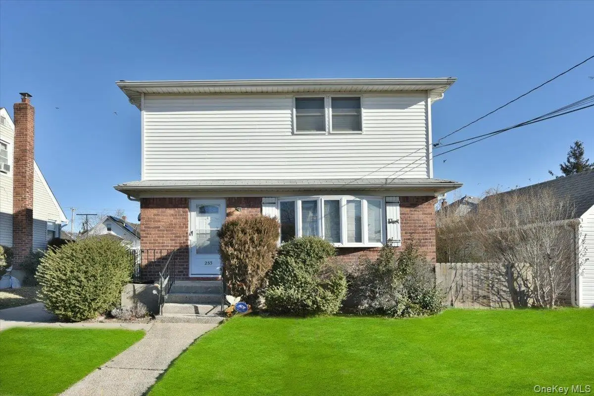 233 Meyer Avenue, Valley Stream, NY 11580 - Image #1