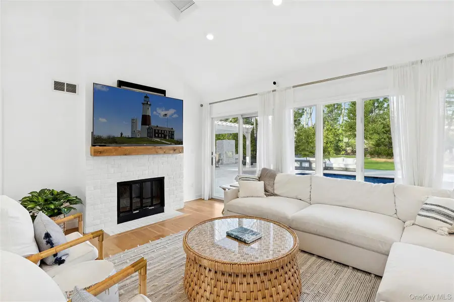 47 Bridle Path, Remsenburg, NY 11960 - Image #3