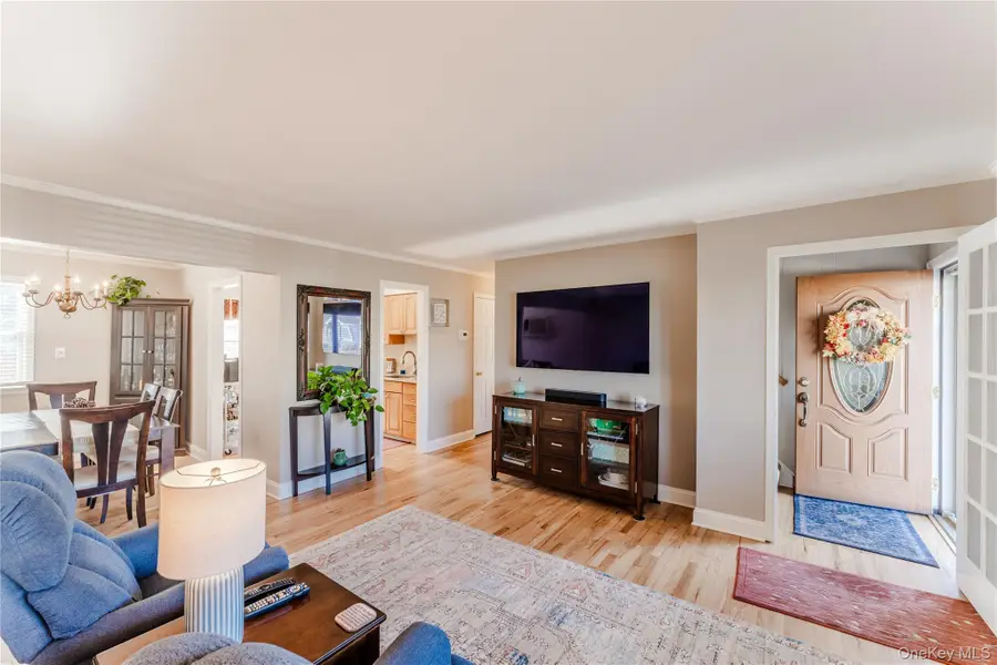 14 Cypress Street, Farmingdale, NY 11735 - Image #2