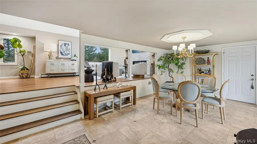 17 Dover Lane, Old Bethpage, NY 11804 - Image #3