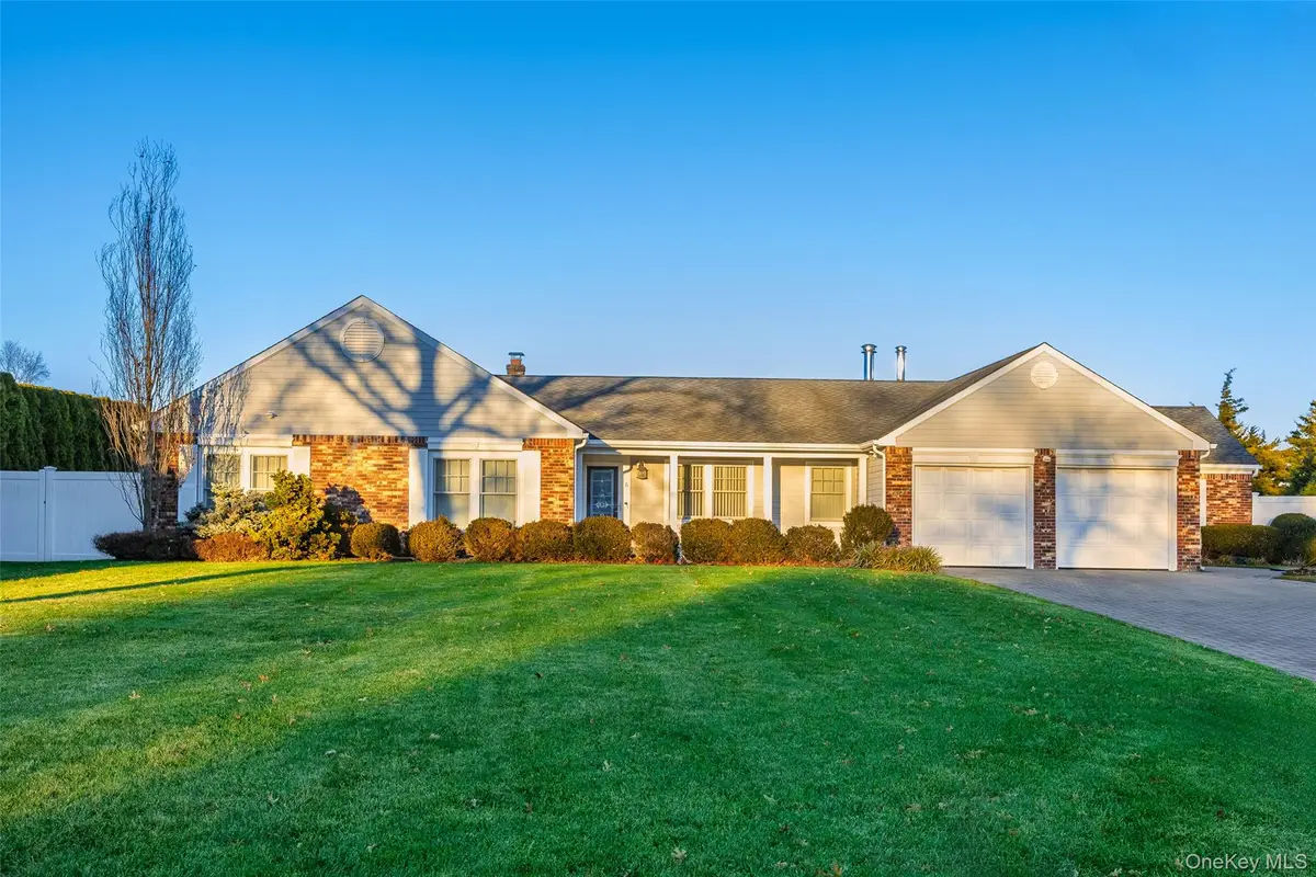 6 Hillview Court, Commack, NY 11725 - Image #1