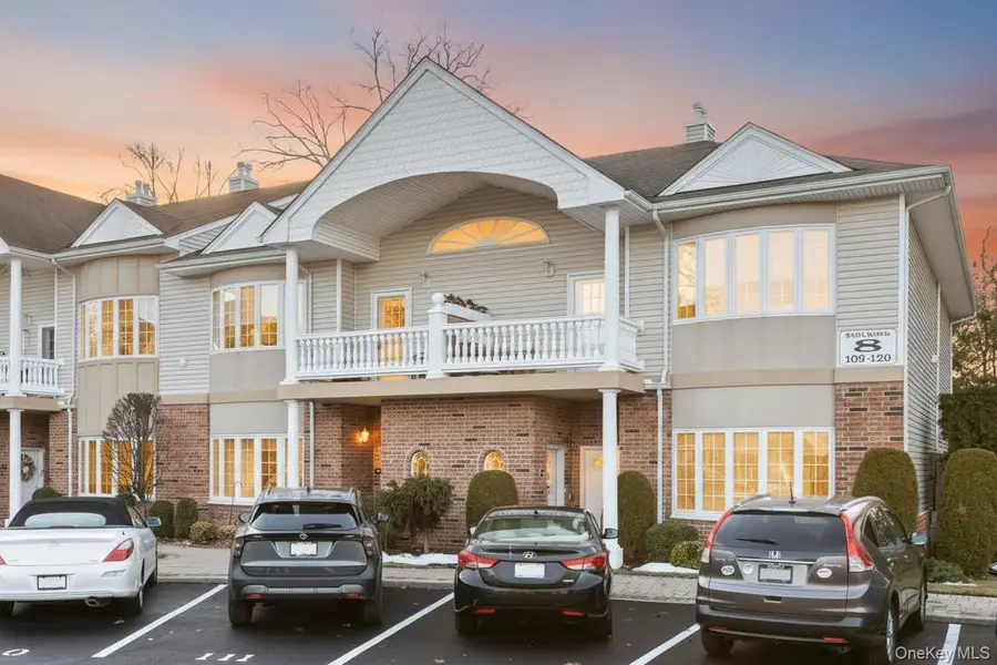 119 Francesca Way #119, Amityville, NY 11701 - Image #2