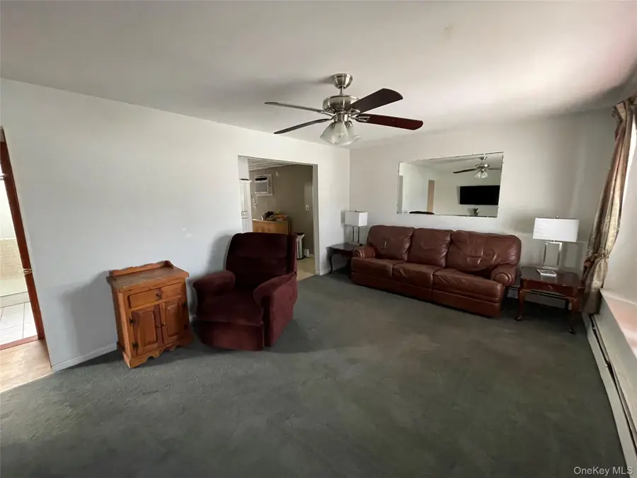 413 37th Street, Lindenhurst, NY 11757 - Image #3