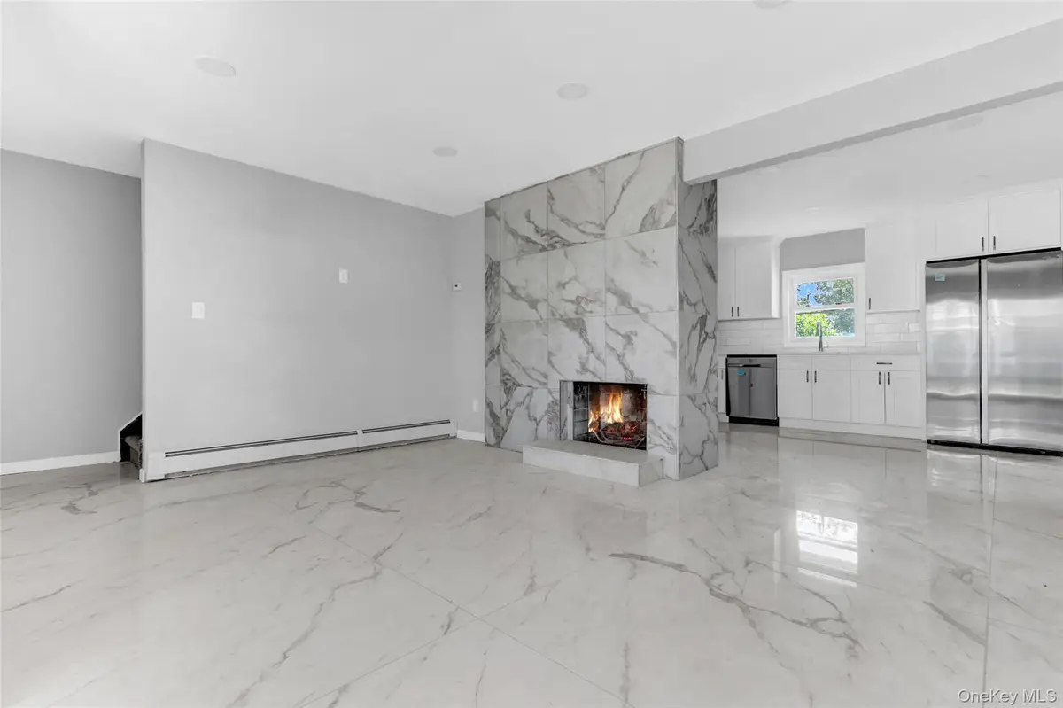 17 Windmill Lane, Levittown, NY 11756 - Image #1