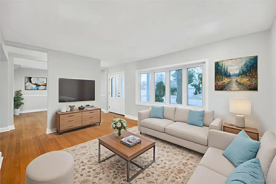 2585 Oceanside Road, Oceanside, NY 11572 - Image #2