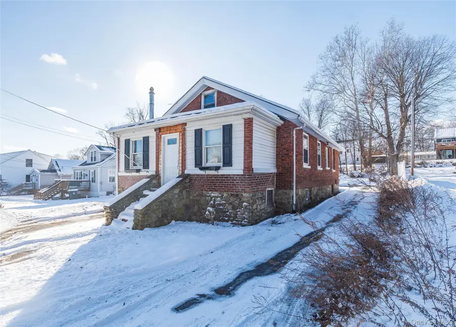 111 N Pierpont Avenue, Newburgh, NY 12550 - #3