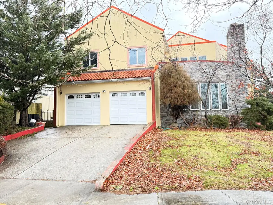 26105 Bridgewater Avenue, Glen Oaks, NY 11004 - Image #2