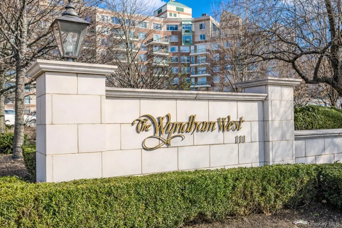 111 Cherry Valley Avenue #M11, Garden City, NY 11530 - #1