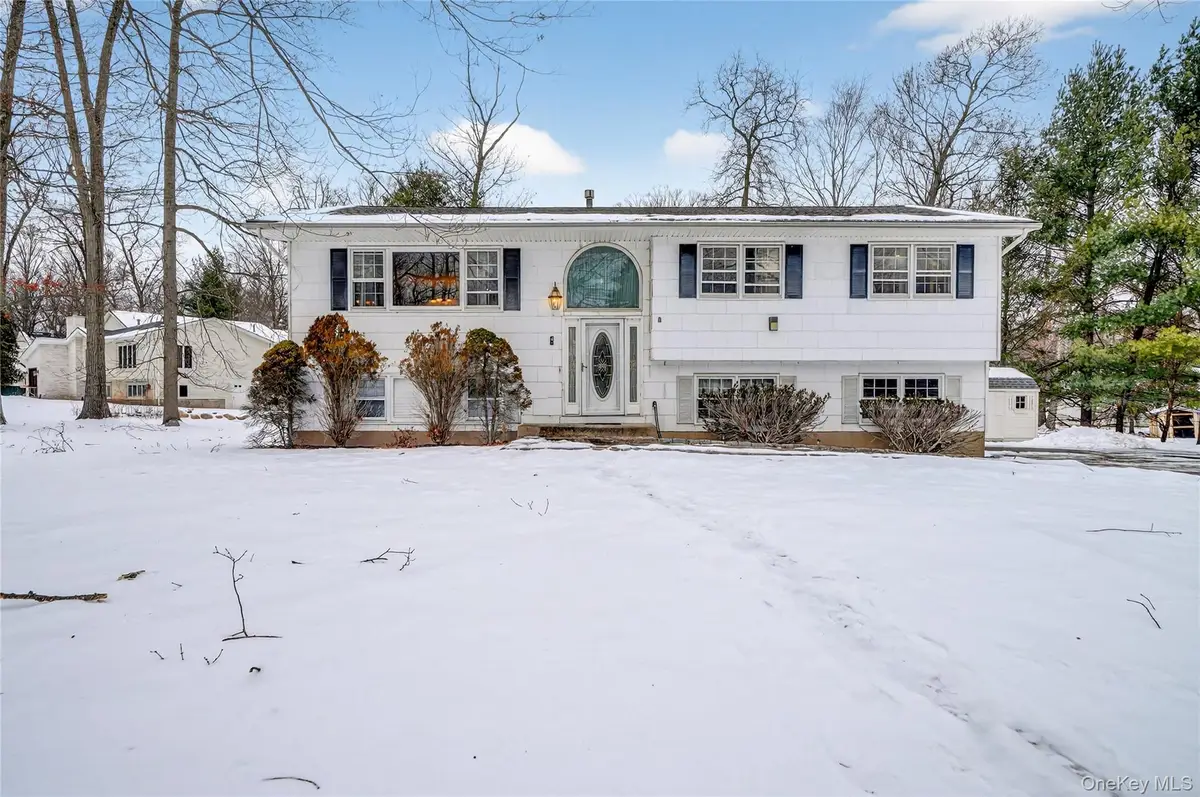 4 Lois Lane, Monsey, NY 10952 - Image #1