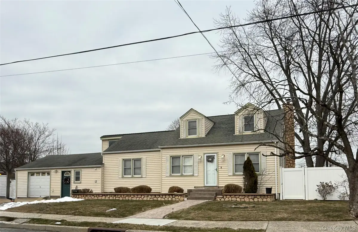 57 Laurel Road, Lindenhurst, NY 11757 - Image #1