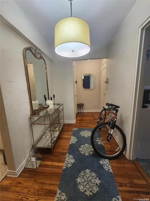 120-10 85 Avenue #2j, Kew Gardens, NY 11415 - Image #2