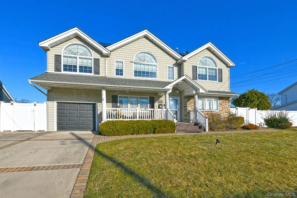 120 Brenner Avenue, Bethpage, NY 11714 - Image #1