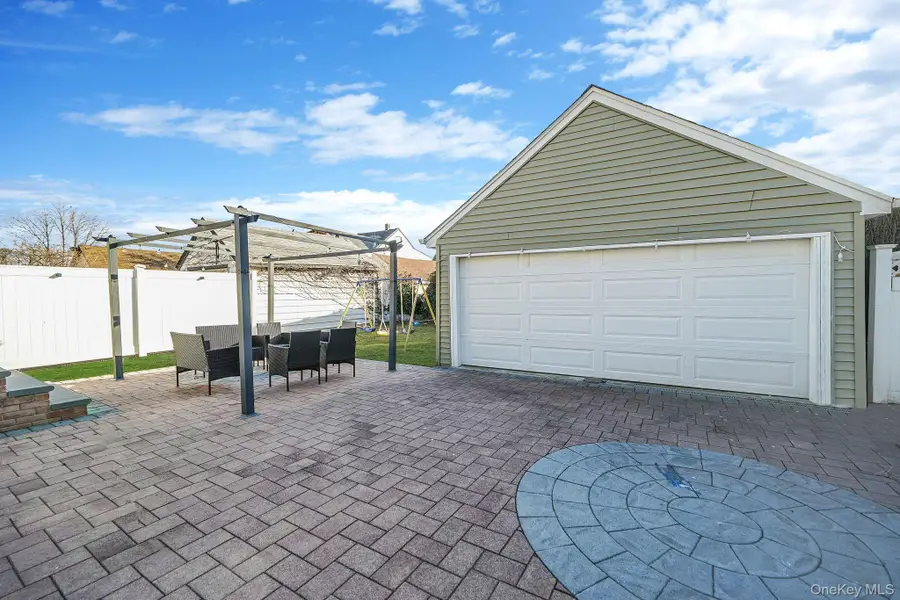 189 Oak Street, West Hempstead, NY 11552 - Image #3