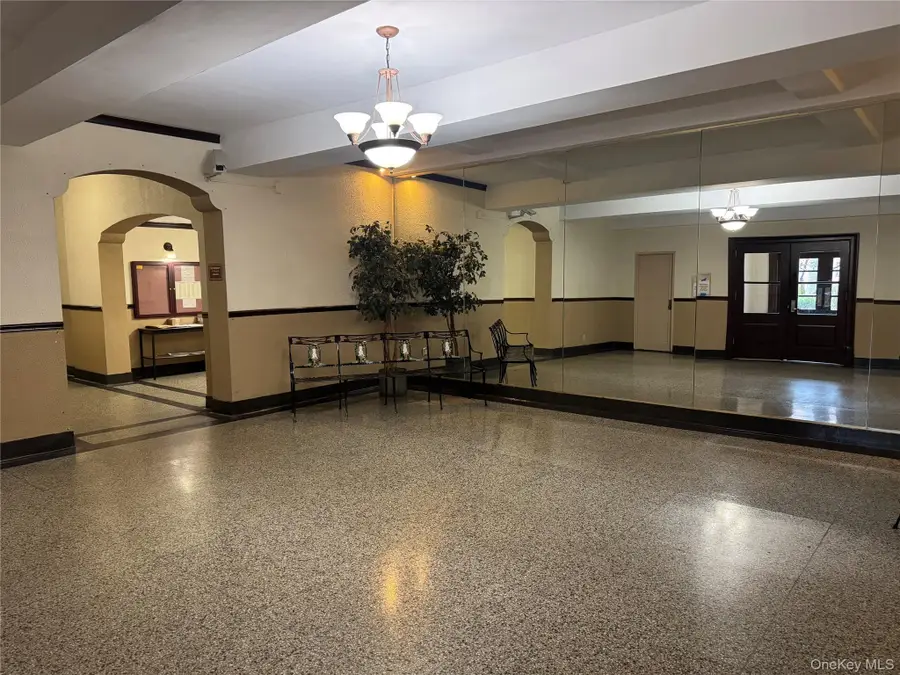 30 Ehrbar Ave #102, Mount Vernon, NY 10552 - Image #2