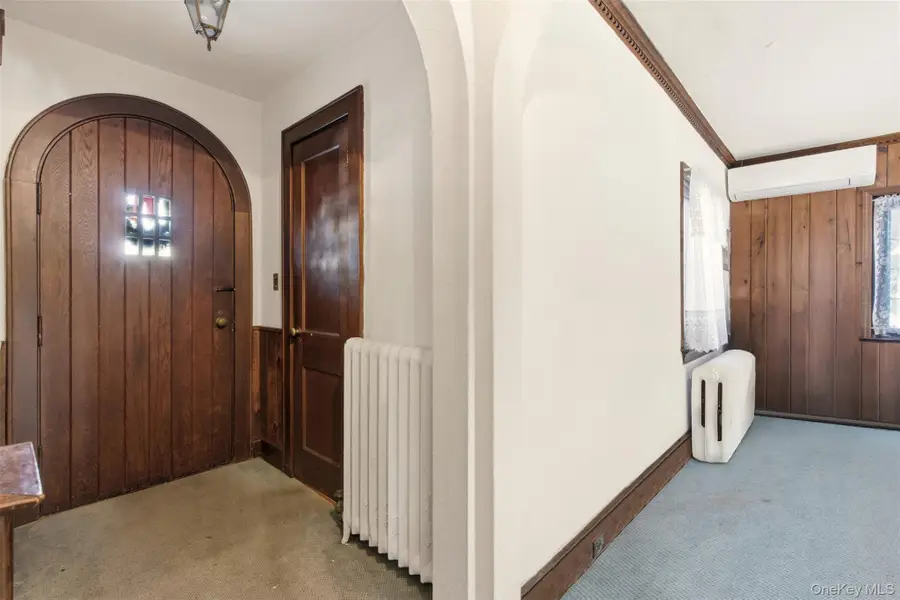 54 Summit Drive, Manhasset, NY 11030 - Image #3