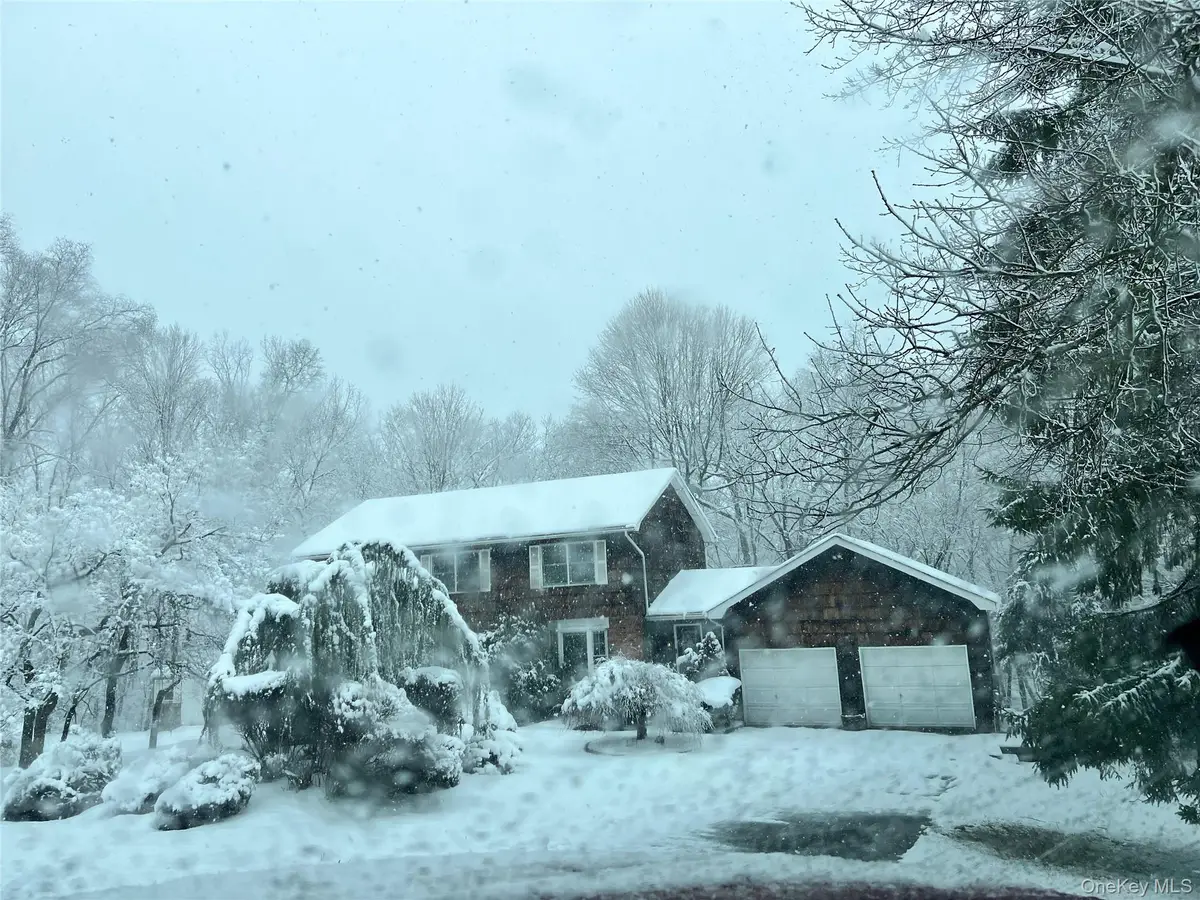 17 Birch Hill Road, Putnam Valley, NY 10579 - Image #1