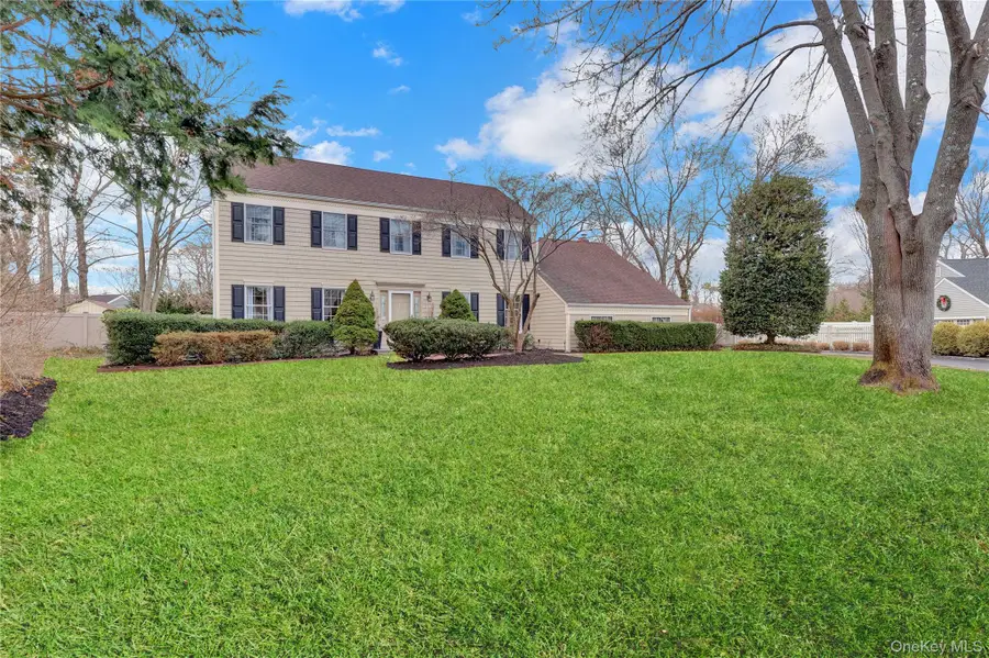 6 Samuels Path, Miller Place, NY 11764 - Image #2