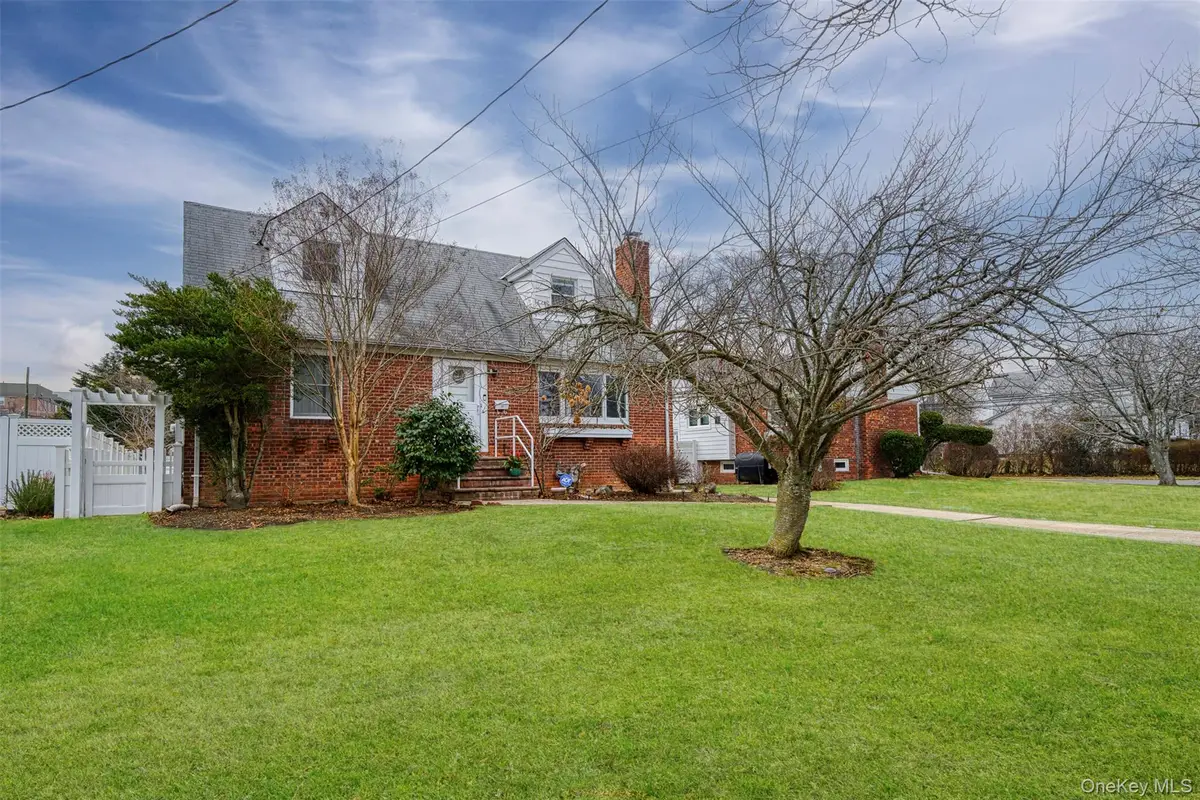 96 East Avenue, Freeport, NY 11520 - Image #1