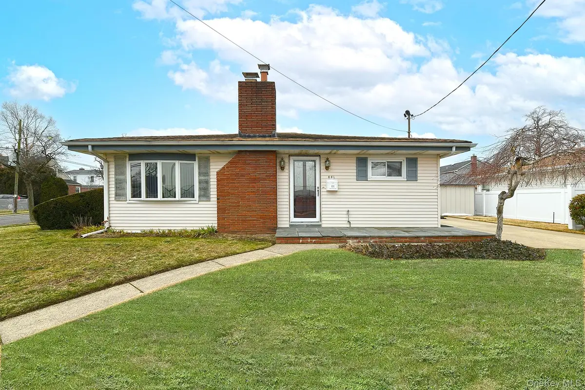 481 Leonard Boulevard, New Hyde Park, NY 11040 - Image #1