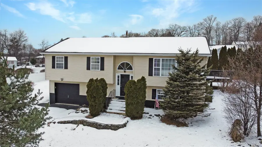 22 Sharon Drive, Middletown, NY 10941 - Image #2