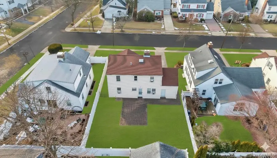 88 Krug Place, Mineola, NY 11501 - Image #2