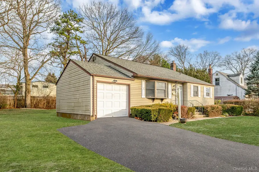 119 Foster Road, Ronkonkoma, NY 11779 - Image #2