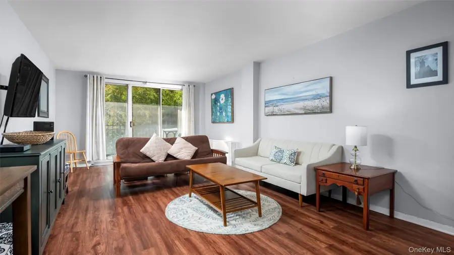 20 Old Mamaroneck Road #2D, White Plains, NY 10605 - Image #2