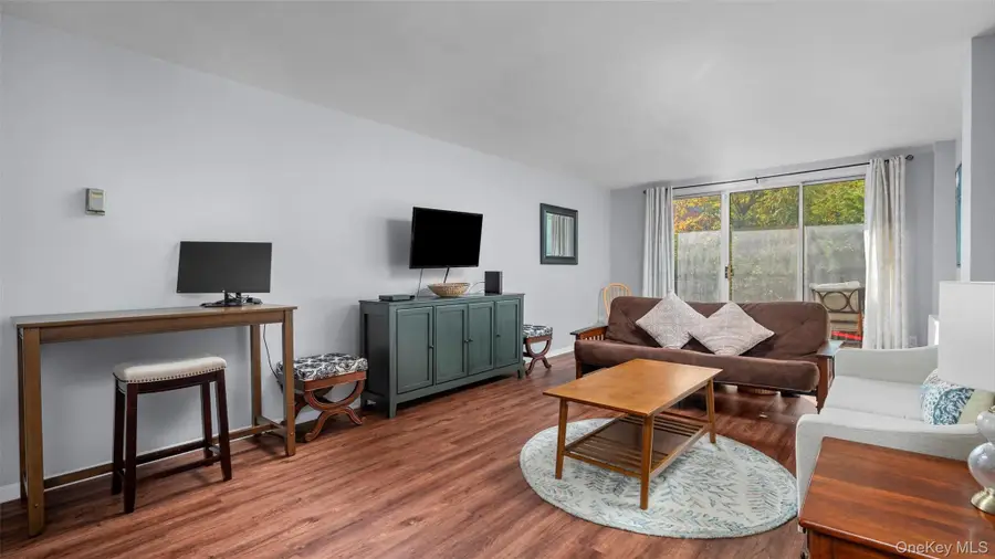 20 Old Mamaroneck Road #2D, White Plains, NY 10605 - Image #3