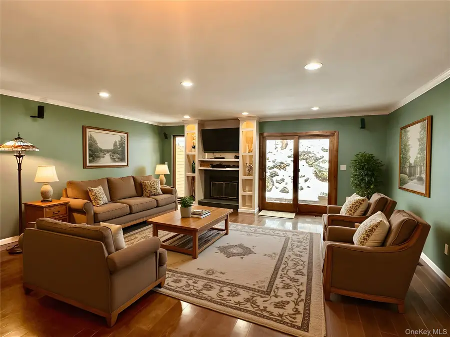 13 Butternut Court, Highland Mills, NY 10930 - Image #2