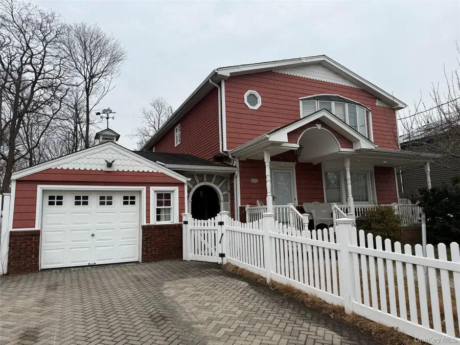 2331 Neptune Avenue, Seaford, NY 11783 - Image #2