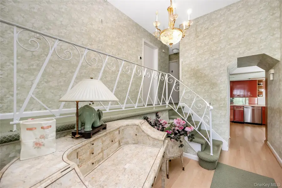 159 Avon Place, West Hempstead, NY 11552 - #2