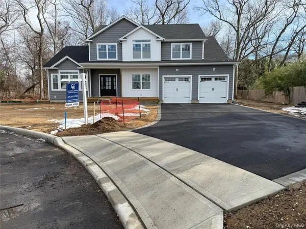 3 Lotto Court, Lake Grove, NY 11755