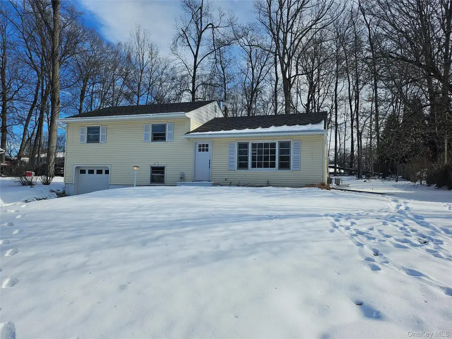 53 Westwood Drive, Newburgh, NY 12550 - Image #2