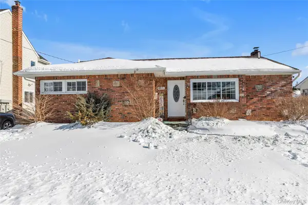 867 Preston Road, East Meadow, NY 11554