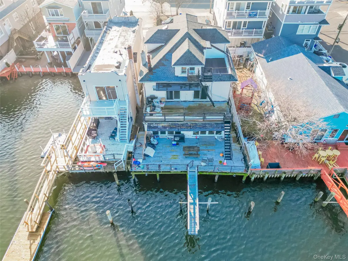 925 W Park Avenue, Long Beach, NY 11561 - Image #1