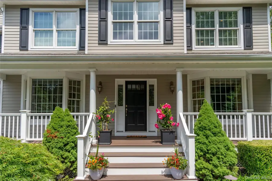 36 Rose Court, Northport, NY 11768 - #3