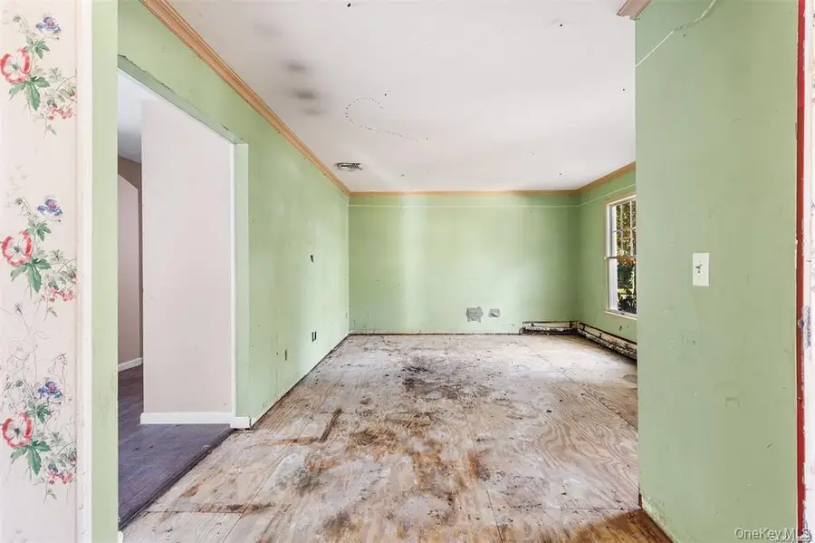 34 Andys Lane, Eastport, NY 11941 - Image #2