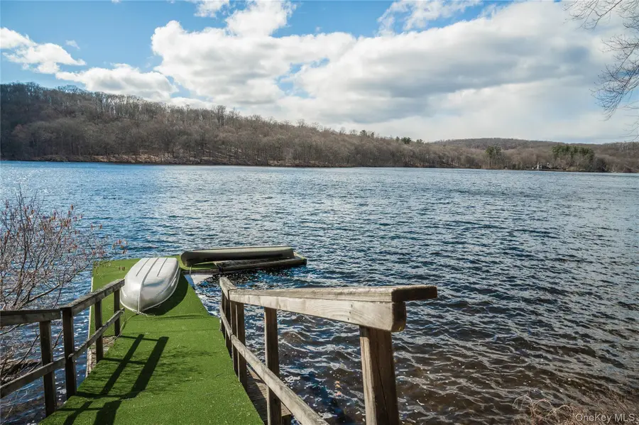 4 Springhouse Road, Sloatsburg, NY 10974 - #3