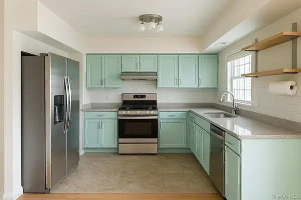 52 Bon Aire Circle #D3, Suffern, NY 10901