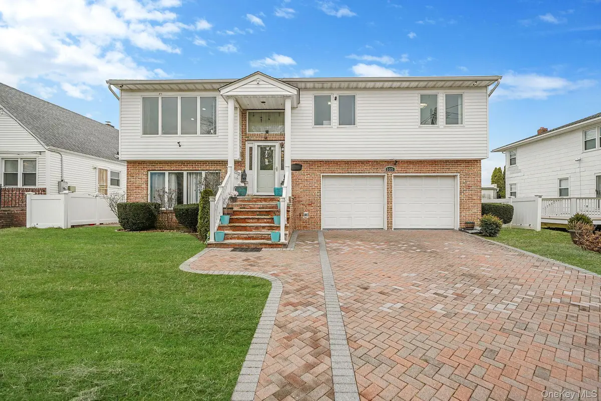 105 Arlington Street, Mineola, NY 11501 - Image #1