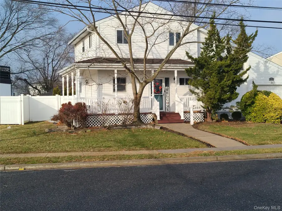 50 Ann Drive E, Freeport, NY 11520 - Image #2