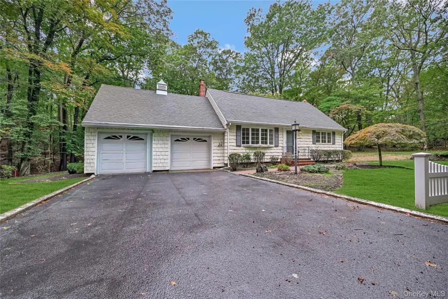 12 Valley Circle, Miller Place, NY 11764 - Image #2