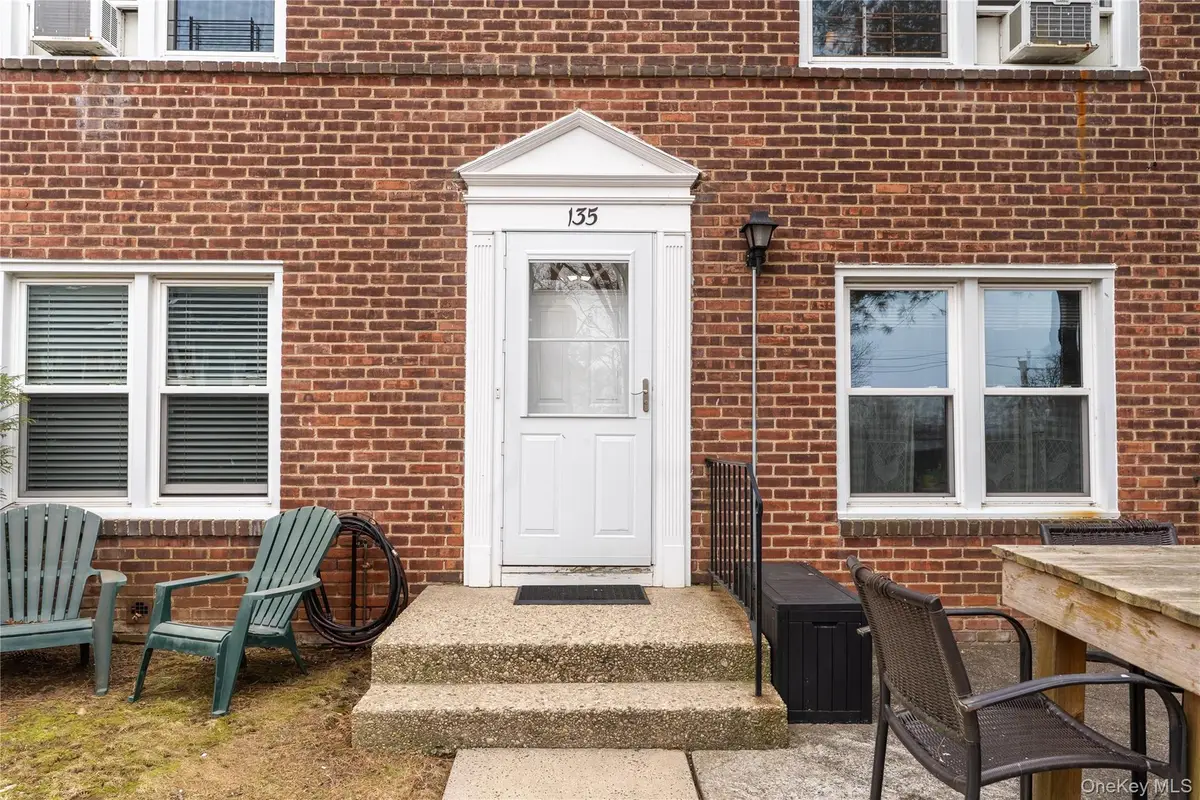 135 Hilltop Acres #135, Yonkers, NY 10704 - Image #1