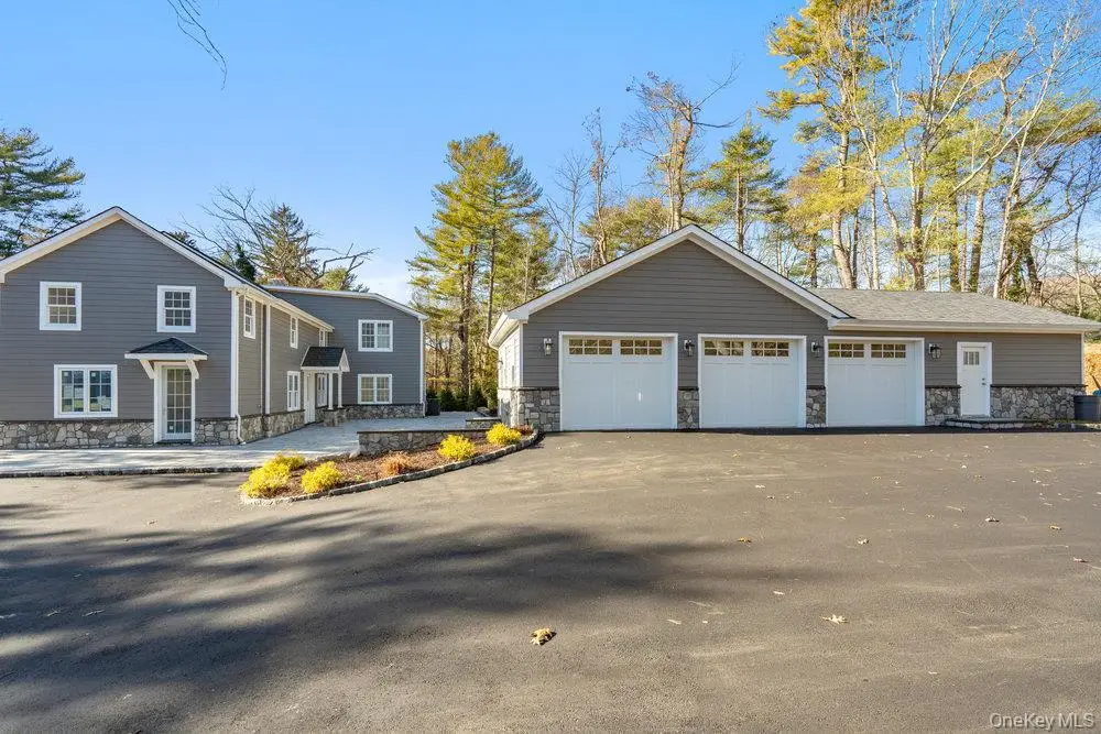 89 Mill River Road, Upper Brookville, NY 11771 - Image #1