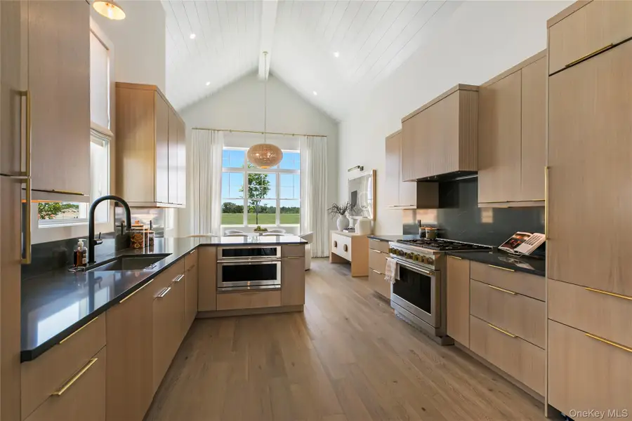 81 Juniper Lane #25, Yaphank, NY 11980 - Image #2