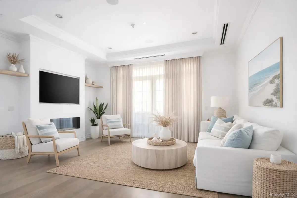 5000 Royal Court #5307, North Hills, NY 11040 - Image #1