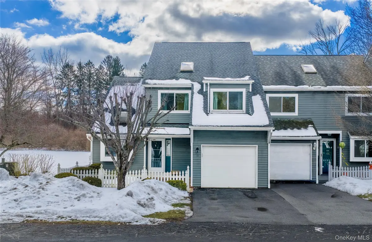 13 Cushing Green S, Pawling, NY 12564 - Image #1