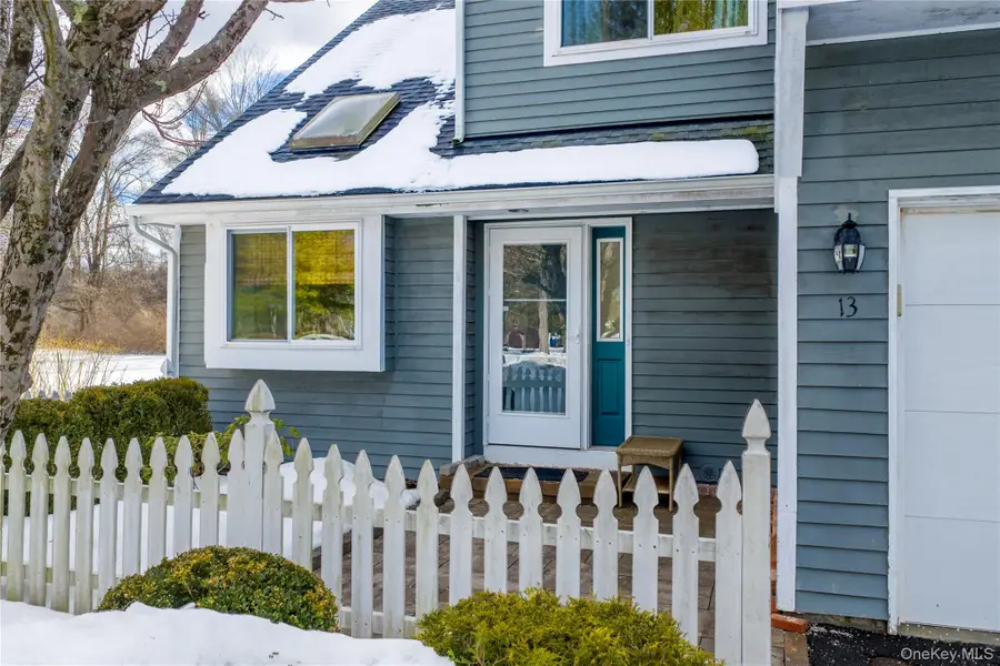 13 Cushing Green S, Pawling, NY 12564 - Image #2